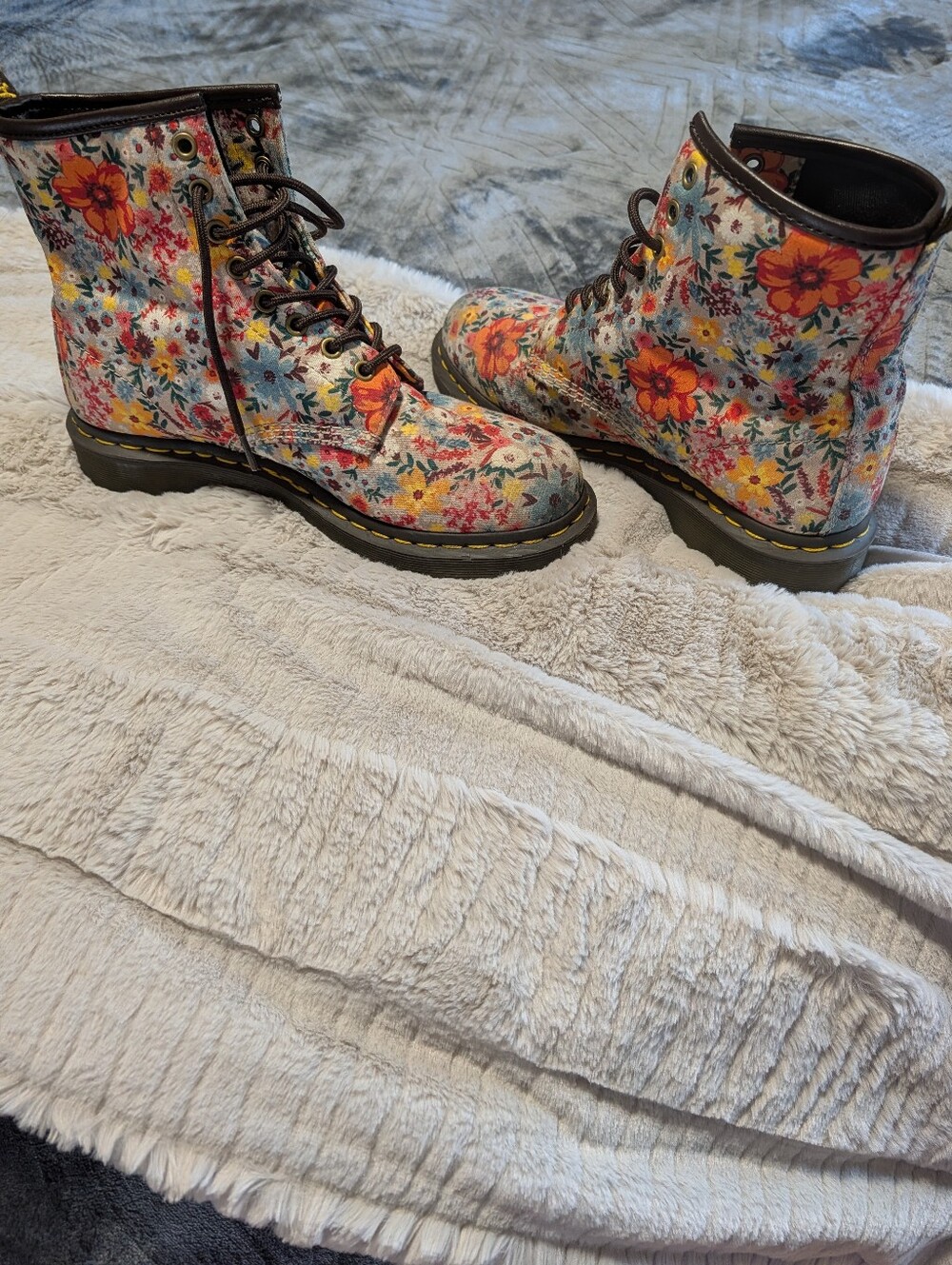 Floral Print Combat Boots - Women's Multicolor - Picture 5 of 5